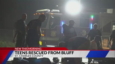 Teenagers safely rescued from bluff in St. Charles County