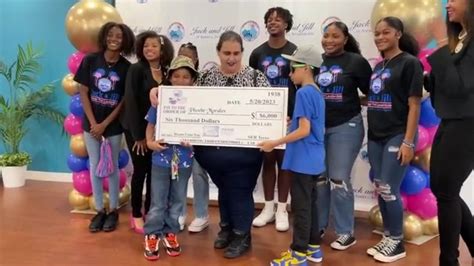 Teens with local Jack and Jill chapter raise funds to help 5 Broward families in need