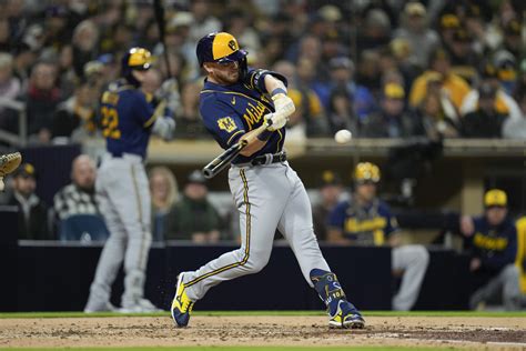 Tellez’s homer, sac fly help Brewers to 4-3 win over Padres