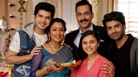 Tellyupdates anupama. Anupama 12th May 2023 Written Episode, Written Update on TellyUpdates.com. Vanraj tells Anupama that his family belongs to even her and she considers it more dearer than he thinks, so he wants her to promise that if something happens to him, she will take care of his parents and let him die peacefully. 