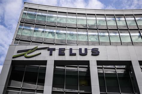 Telus announces 6,000-person layoff, reports 61% drop in Q2 net income