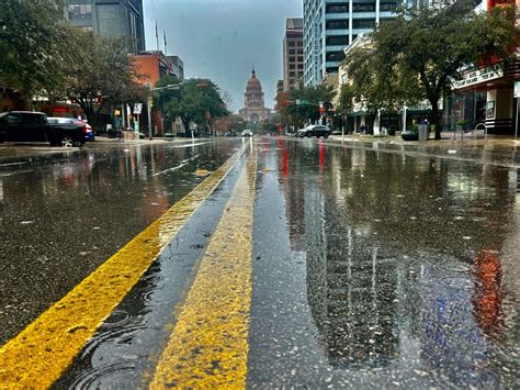 Temperatures, rain, severe storms: Tracking Austin's 2024 weather by the numbers