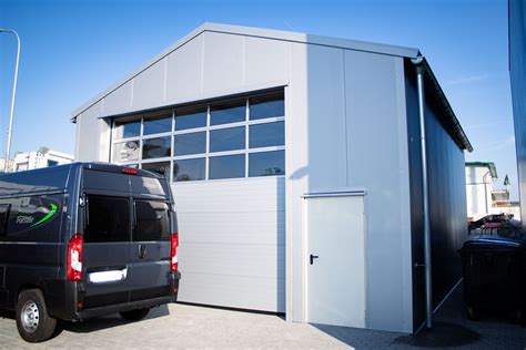 Temporary structure garage. .  il servizio di Temporary assicura la massima professionalit...