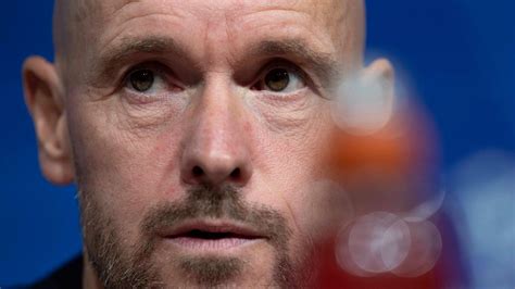 Ten Hag questioned about Man United player unrest and transfer dealings with his agent