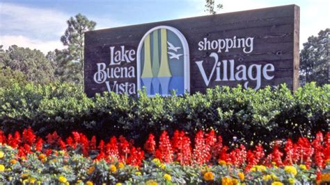 Ten Nostalgic Snapshots of the Lake Buena Vista Shopping Village