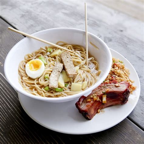Ten ramen. Top 10 Best Ramen Near St. Charles, Illinois. 1. Ton Ichi Ramen. “The broth was divine! I love a good hearty Ramen broth.” more. 2. Tatsu Ramen House. “Standout ramen here include the Tonkotsu and Miso, each with great flavors and well-textured...” more. 3. 