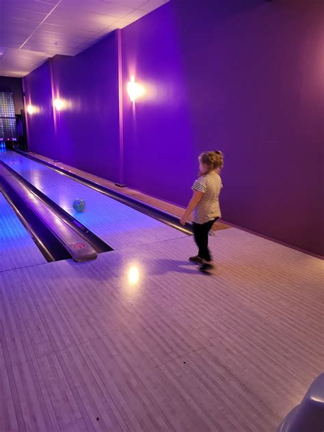 TenDown Bowling &... - TenDown Bowling & Entertainment