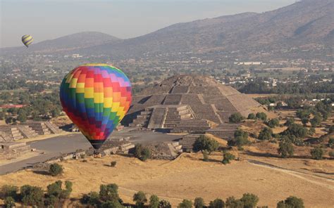 Teotihuacan hot air balloon. Watch the sun rise over Teotihuacan, from aboard a hot air balloon. Your driver will pick you up from your Mexico City accommodation and take you to the launch point, where you'll get ready to soar. You'll spend roughly an hour on board, flying high over the ancient attraction, before returning to solid ground. You'll then have breakfast before heading … 