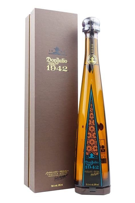 Tequila 1942 don julio. Mexico - 40.0% - Don Julio 1942 Anejo Tequila is handcrafted in tribute to the year that Don Julio González began his tequila-making journey. Warm oak, vanilla and roasted agave flavors … 