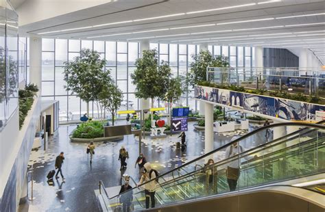 Terminal b laguardia airport. Passenger facilities at LaGuardia Airport’s overhauled Terminal B are officially complete, Gov. Kathy Hochul of New York announced Thursday. While the … 