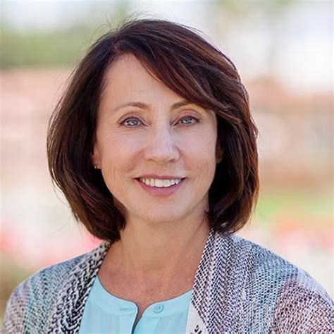 Terri peretti. Terri Peretti teaches constitutional law, judicial politics, and U.S. Politics. Her current research focuses on the role of partisanship in judicial decision making in the field of election law and voting rights. 