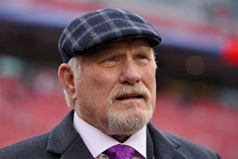 Terry Bradshaw sat out of the Fox NFL Sunday coverage after his son-in-law, former Titans kicker Rob Bironas, died in a car accident on Saturday night at the age of 36. “Terry will not appear on ....