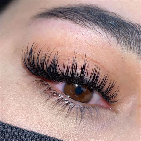 Terrys Glamorous Beauty Academy LLC on Instagram: "EYELASH …