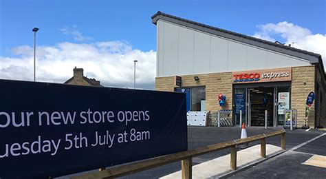  In May 2021, Tesco announced the brand would be retired as only 31% of customers were using the stores for larger shops. 89 locations converted to the Tesco Express format while the remaining 58 adopted the standard superstore format. 