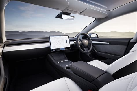 Tesla Model 3 2023 Interior