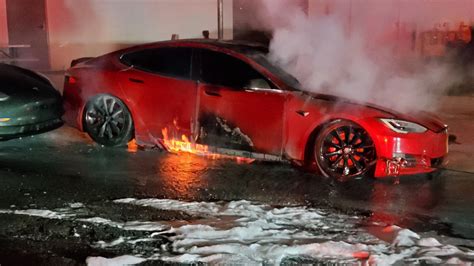 Tesla fire. On Saturday, May 6, 2023, a Tesla Model Y reportedly caught fire in California. W hile driving on the freeway onramp, the driver thought he had a flat tire. However, when he got out to check ... 