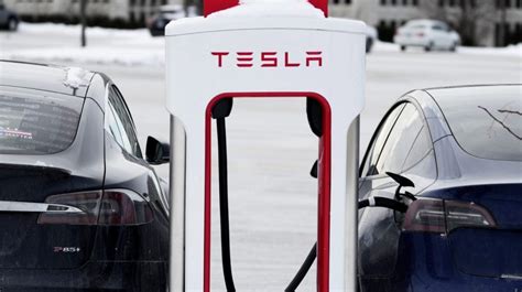 Tesla hiring seasonal test drivers in Austin, 14 other cities