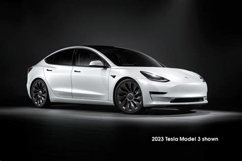 Tesla model 3 price los angeles. Tesla Model 3 inventory pricing as of June 3, 2023 in Los Angeles. Credit: Tesla. Tesla is doubling down on discounts for the Model 3. Positioning the Model 3 — with the federal tax credit ... 