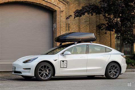Tesla model 3 roof rack thule.  #TheElectricIsraeli @Theelectricisraeli Moshe, TEI ...
