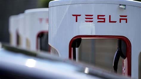 Tesla recalls over 1.6 million imported vehicles for problems with automatic steering, door latches