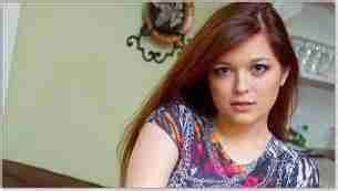 Tessa fowler net worth. Her net worth is estimated to be $1 million. Elizabeth Cullen Trivia. Elizabeth Cullen is confirmed to reprise her role in Season 2. Her brother in the show, Darra, is also her brother in real life (Julian Cullen). ... Tessa Fowler Bio, Wiki, Age, Height, Weight, Measurements, Net Worth, Boyfriend, Dating, Trivia. Next Post. 