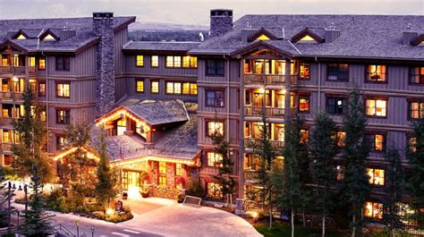Teton mountain lodge. Relaxed Rustic Luxury. Join us in Jackson Hole and be among the first to experience the newly renovated lobby and restaurant at our classic alpine lodge where tradition meets inno 