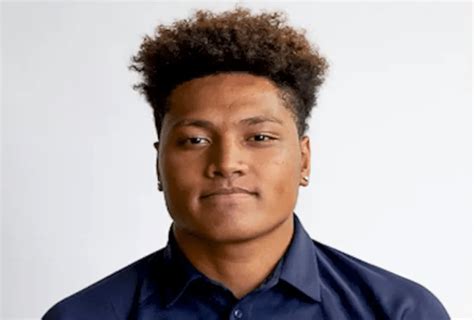 Nov 28, 2021 · Tevita Noa saw something on his visit to Kansas that made him want to be a part of the program. After meeting with the coaches and watching the Jayhawks play against West Virginia he started thinking about his future. “Honestly, Saturday night after the game, I went home to my hotel,” Noa said. . 