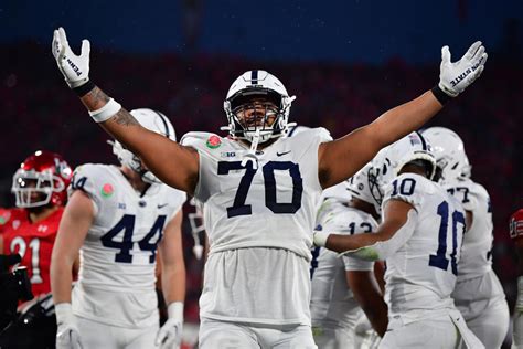 Texans trade up to take Penn State C Scruggs in NFL draft