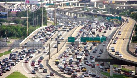 Texas' worst commute is in this southeastern community – and it's not Houston