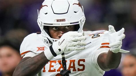 Texas’ top playmakers start declaring for the NFL draft after playoff loss