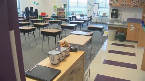 Texas House committee advances school voucher bill, overcoming key hurdle