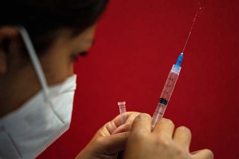 Texas Senate committee passes expanded ban on COVID-19 vaccine mandates