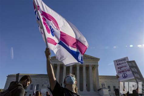 Texas Supreme Court hears challenge to abortion ban