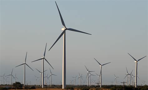 Texas bills call for renewables to help save declining fossil fuel sector
