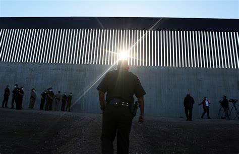 Texas border bills aim to challenge federal law and consolidate state power