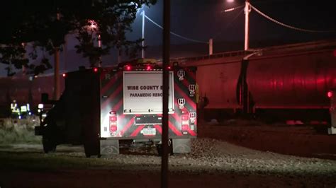 Texas freight train collision injures 2, no hazmat onboard