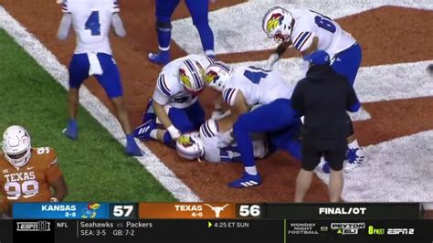 Oct 1, 2023 · Texas 13, Kansas 7- Q2 4:45 ... -Kansas come right back with a 58-yard pass from Bean to WR Trevor Wilson to bring the Jayhawks back within a score. Texas 20, …. 