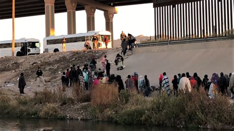 Texas legislators approve bill allowing police to arrest people who cross the border illegally