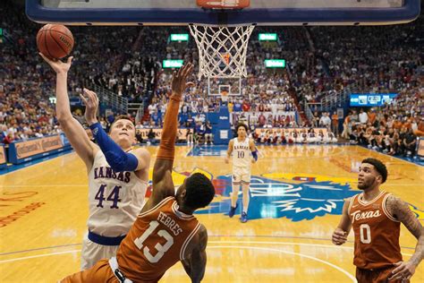 Texas longhorns vs kansas jayhawks basketball. 816-234-4730. Blair Kerkhoff has covered sports for The Kansas City Star since 1989. He was elected to the Missouri Sports Hall of Fame in 2023. Texas didn’t shoot well vs. TCU, but the big men ... 