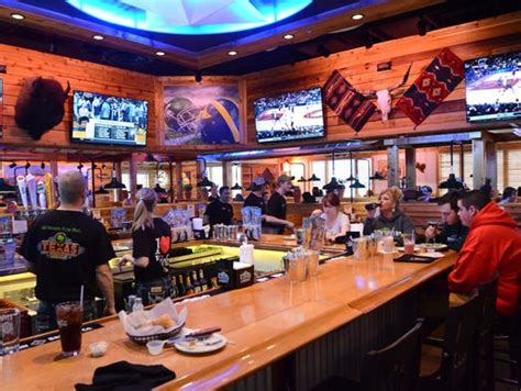 Job posted 8 hours ago - Texas Roadhouse is hiring now for a Full-Time Host (PT & FT) in Chula Vista, CA. Apply today at CareerBuilder! . 