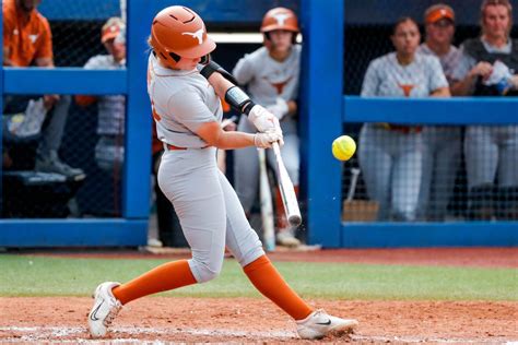 Texas softball seeded No. 13 in NCAA tournament, hosting regional with Texas A&M, Texas State