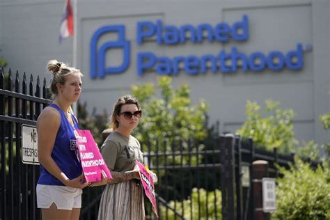 Texas sues Planned Parenthood, wants millions of dollars repaid