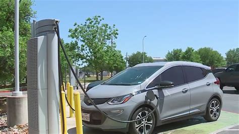 Texas surpasses 200K electric vehicle registrations statewide