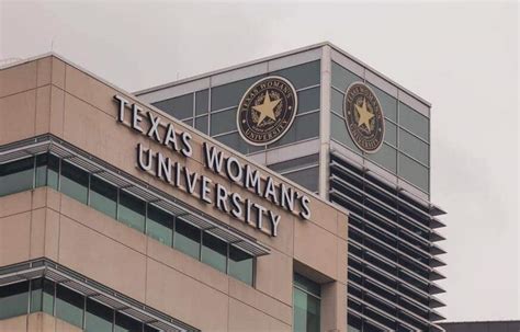 Texas women university. Whether you want to change a life or change the world, a social work degree from Texas Woman’s University can help you achieve your goal. Last year, the TWU Orien Levy Woolf Division of Social Work students contributed more than 20,000 hours of community service to improving the lives of children, the elderly, people living with HIV/AIDS, victims of … 