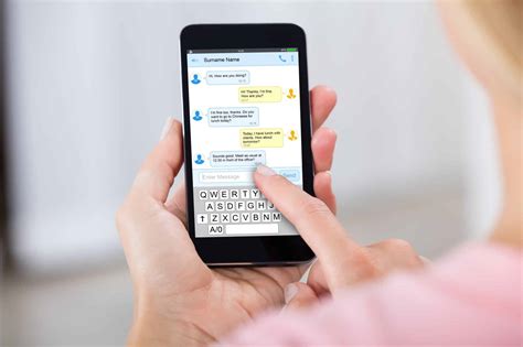 Text from internet. 9. Click Start chat to start a new text. This will be a blue button with a chat bubble icon. 10. Input the phone number or contact name. 11. Type your message. This will send like a regular SMS message using the connection from your computer to your phone. Carrier fees will apply for SMS messages. 