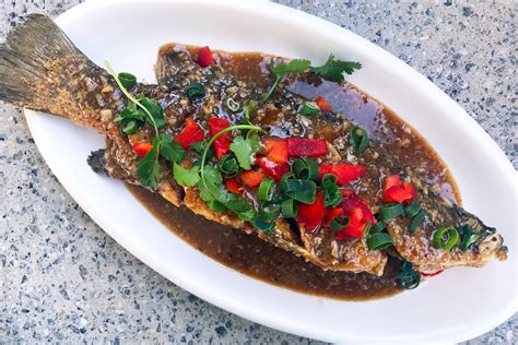 Thai fried fish recipe. .  ...