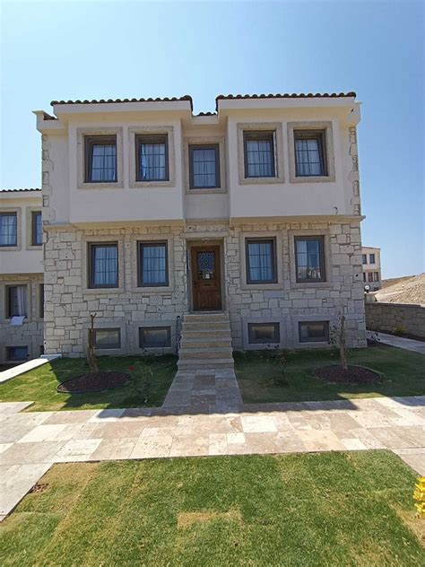 veodersti.rgarabwor.edu.pl. 