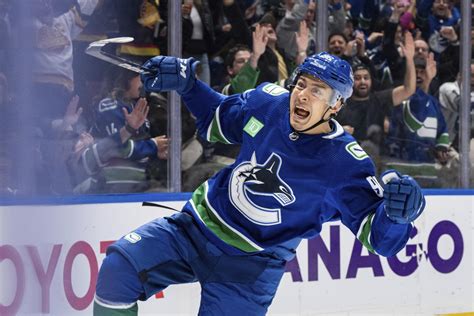 Thatcher Demko makes 36 saves, Canucks beat Panthers 4-0 for 4th straight victory