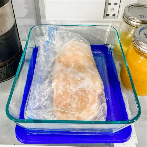 Thawing chicken in refrigerator