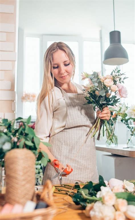 The 10 Must-Have Skills Every Florist Needs